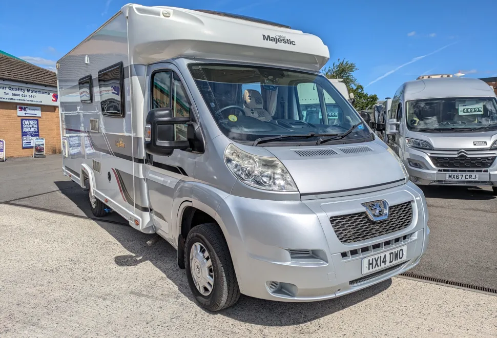 Elddis Majestic 165 - Manual 2014