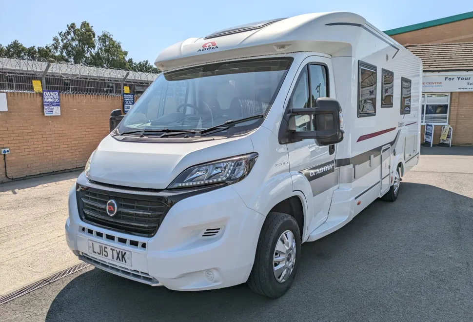 Adria Coral Plus S 670 SLT 2015