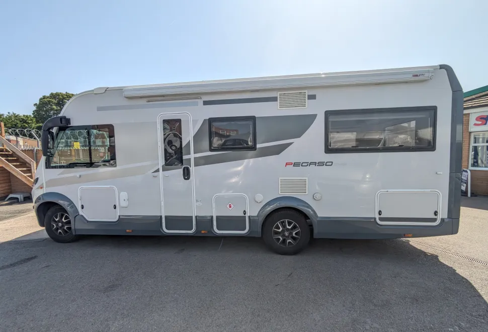 Roller Team Pegaso 745 - Manual 2021