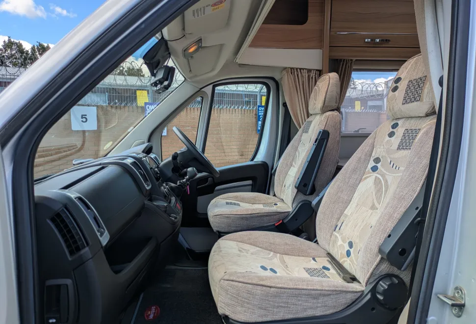 Elddis Majestic 165 - Manual 2014