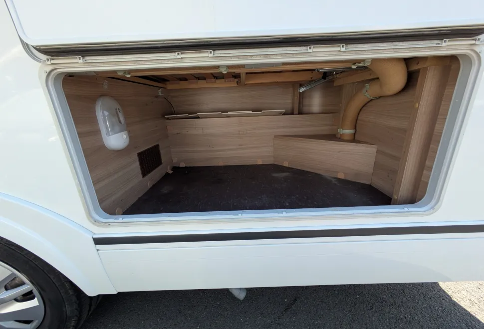 Adria Coral Plus S 670 SLT 2015