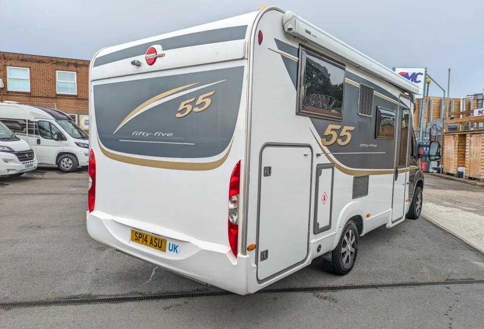 Burstner Nexxo T690 G - Manual 2014