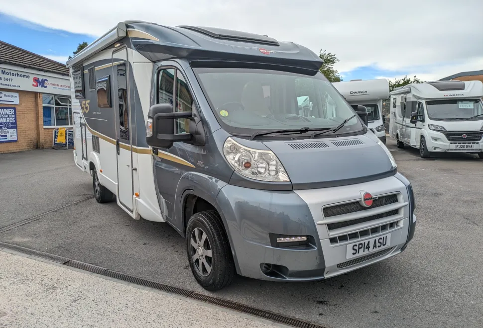 Burstner Nexxo T690 G - Manual 2014