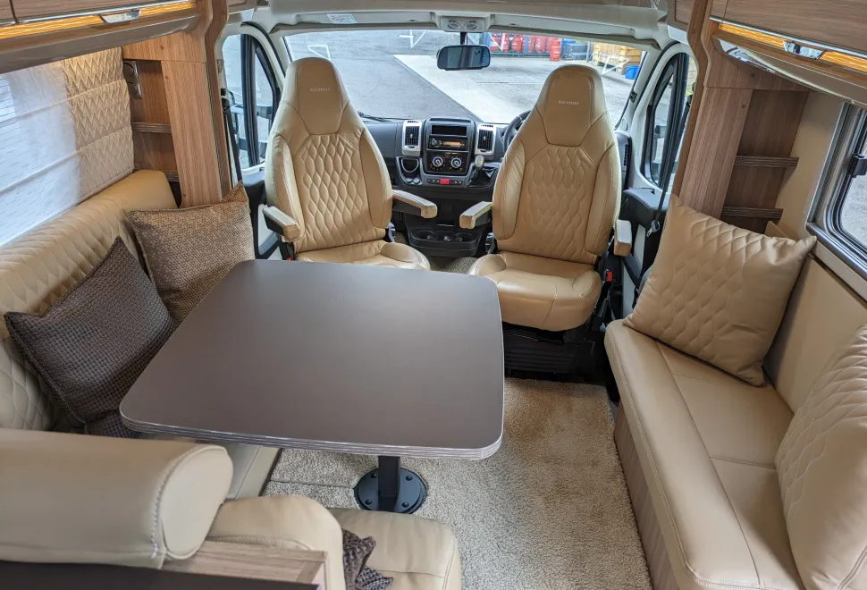 Burstner Ixeo TL 680 G - Automatic 2019