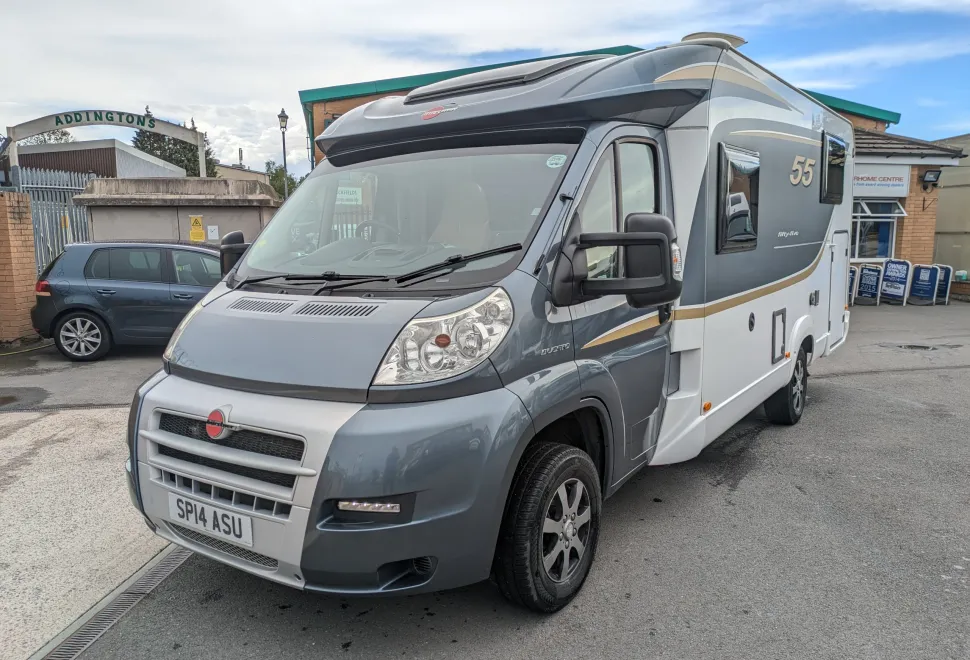Burstner Nexxo T690 G - Manual 2014