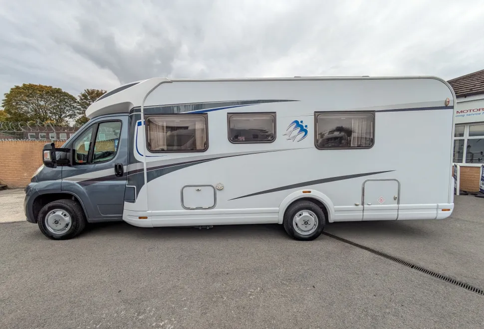 Knaus Sky TI 700 - Manual 2015