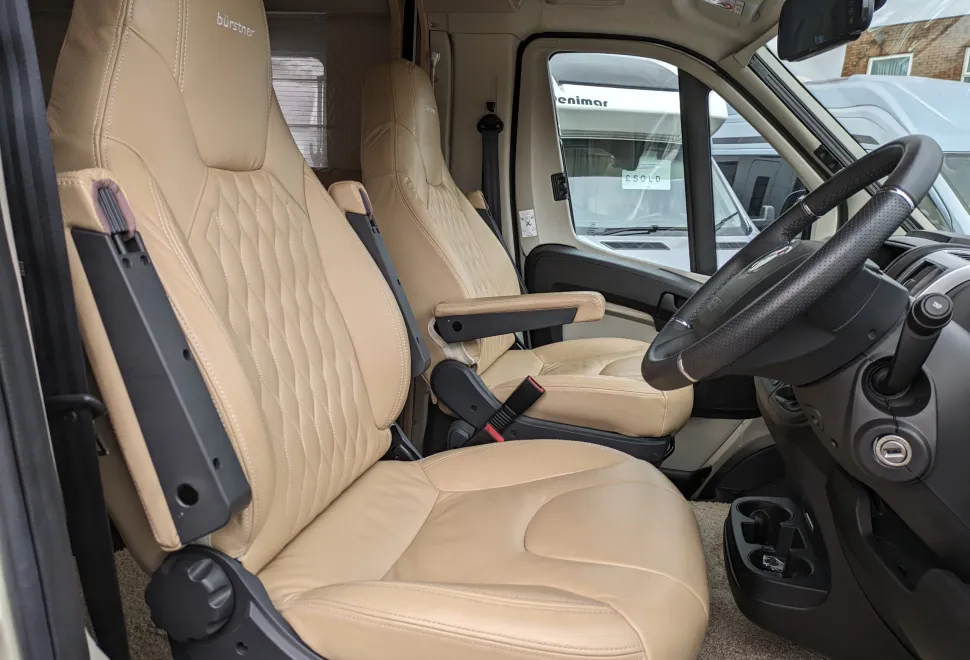 Burstner Ixeo TL 680 G - Automatic 2019