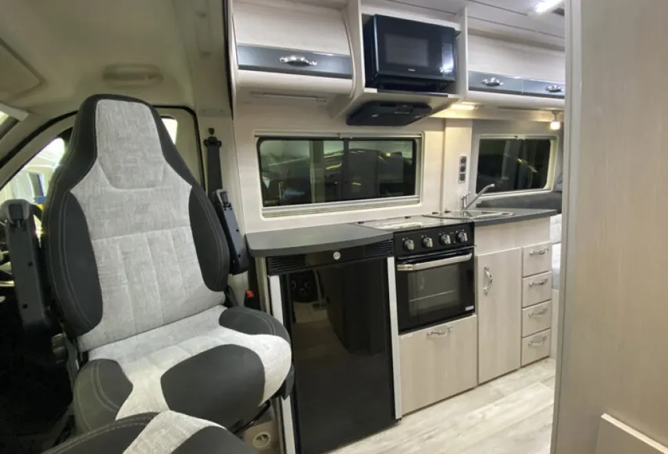 Auto-Sleepers Fiat Warwick Duo 2025