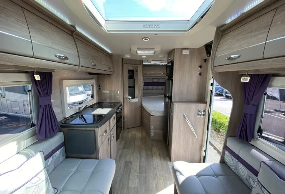Auto-Sleepers Broadway FB  2021