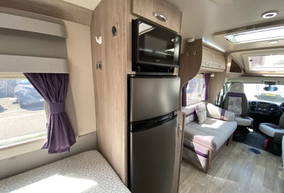 Auto-Sleepers Broadway FB  2021