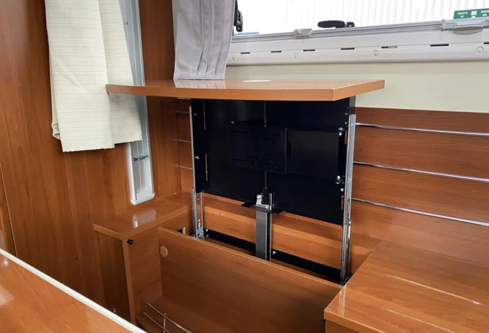 Mobilvetta K-Yacht Teknoline 80 2017