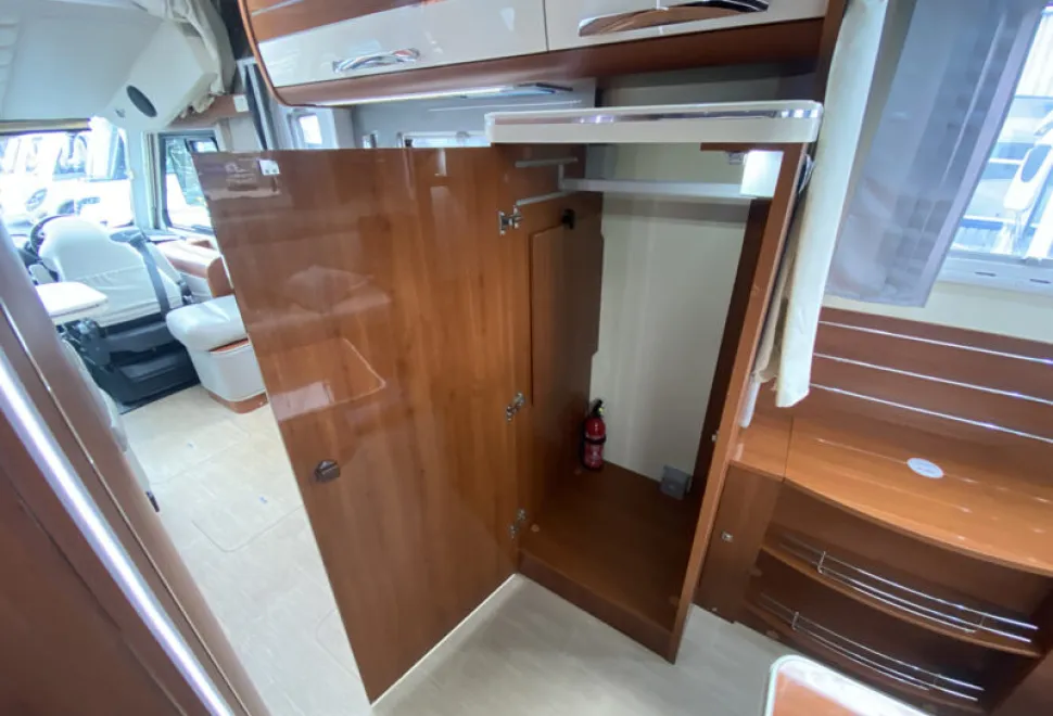 Mobilvetta K-Yacht Teknoline 80 2017