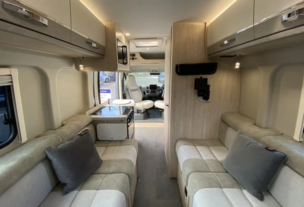 Elddis Autoquest CV20 2025