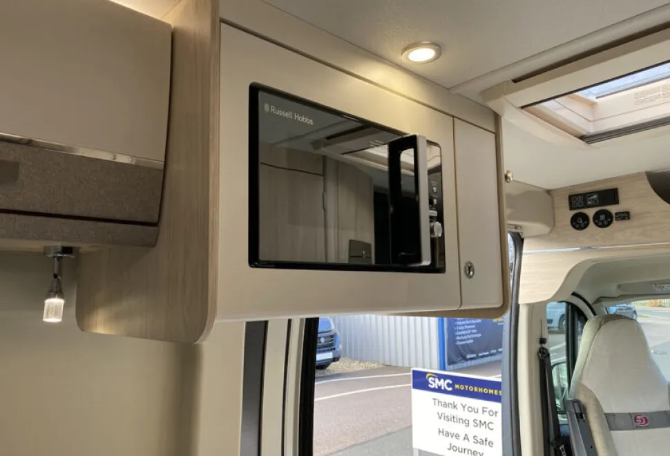 Elddis Autoquest CV20 2025