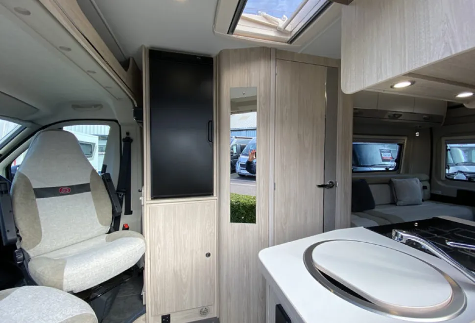 Elddis Autoquest CV20 2025