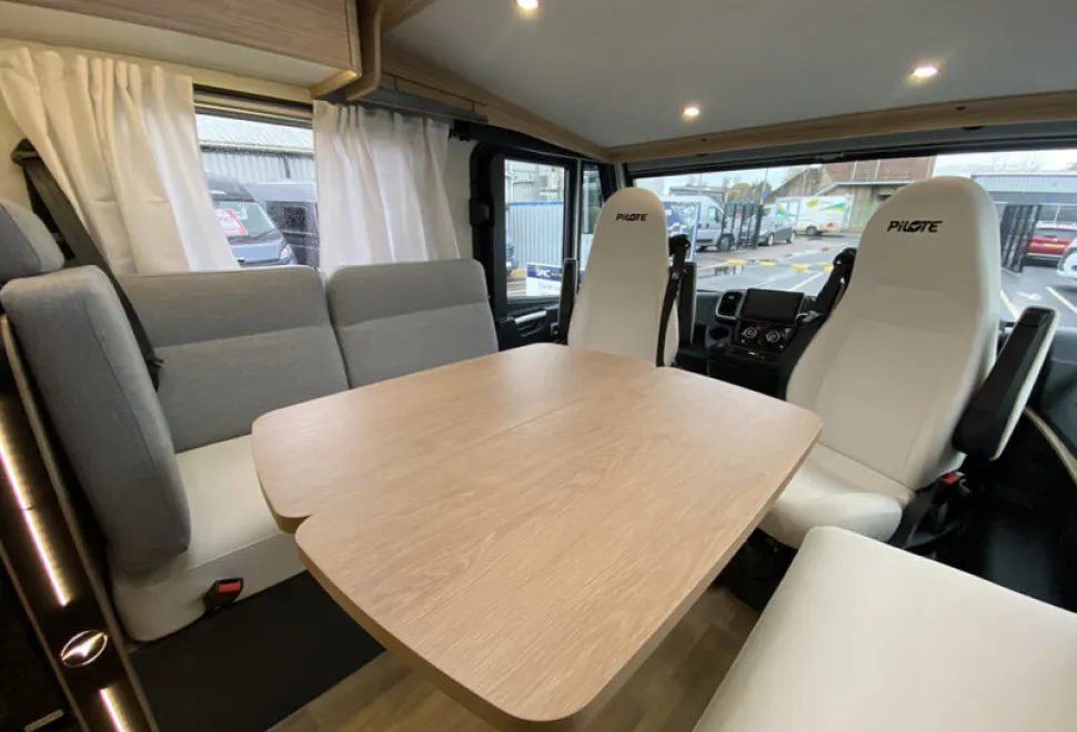 Pilote Evidence G740 FGJ 2026
