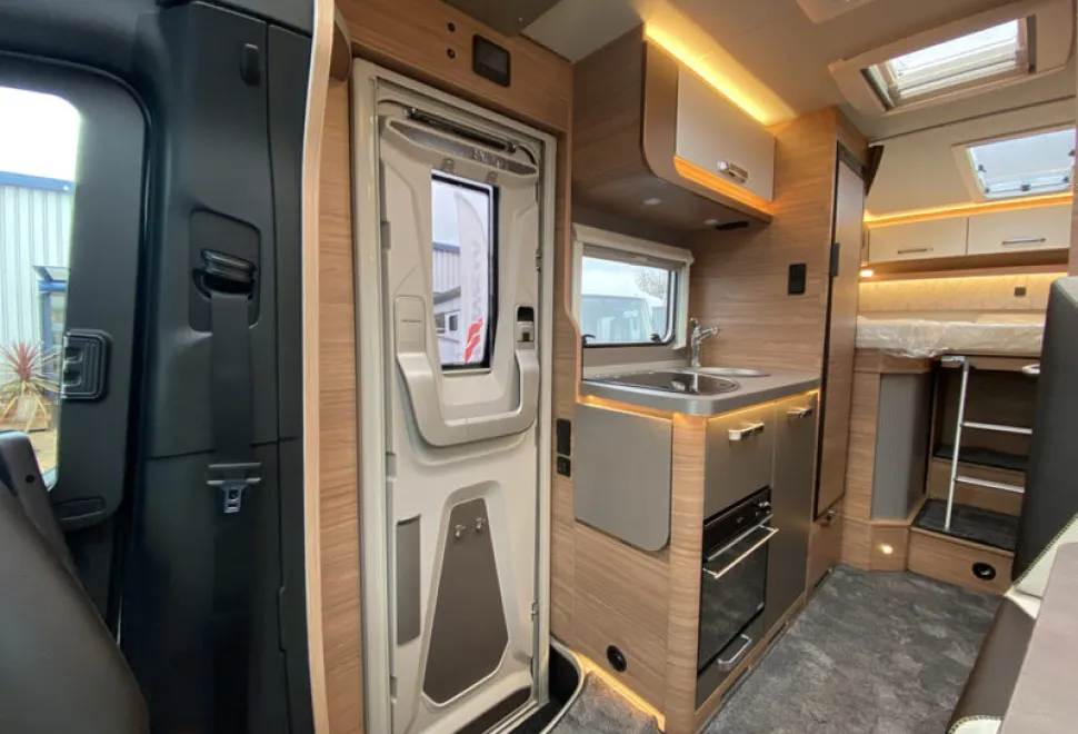Weinsberg CaraCompact MB Edition 640 MEG [PEPPER] 2026