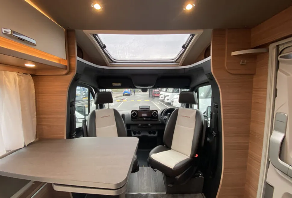 Weinsberg CaraCompact MB Edition 640 MEG [PEPPER] 2026