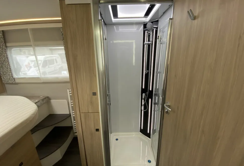Frankia Platin I 8400 QD 2025