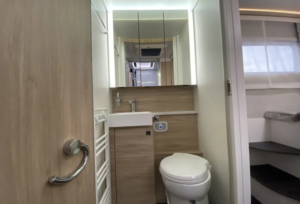 Frankia Platin I 8400 QD 2025