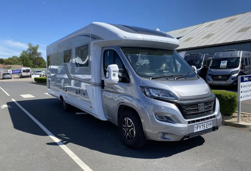 Auto-Sleepers Corinium FB  2025