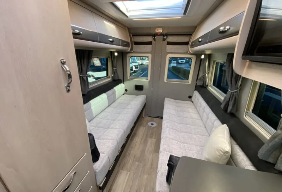 Auto-Sleepers Warwick XL  2026