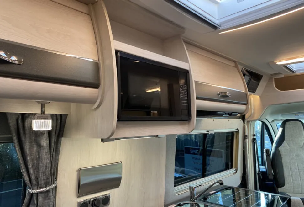 Auto-Sleepers Warwick XL  2026