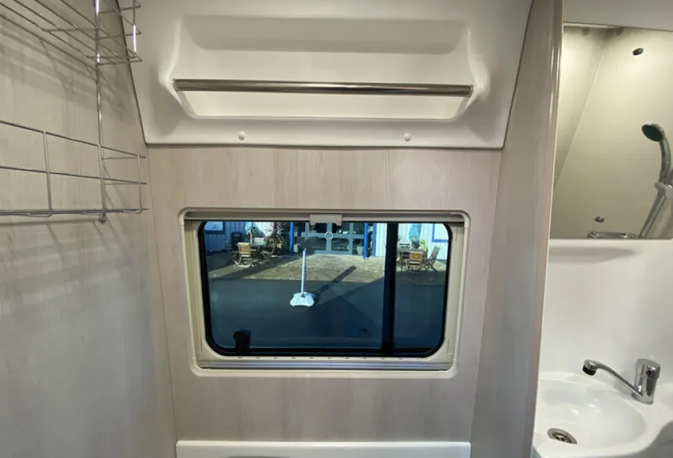 Auto-Sleepers Warwick XL  2026