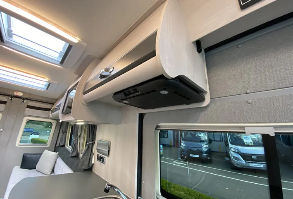 Auto-Sleepers Warwick XL  2026