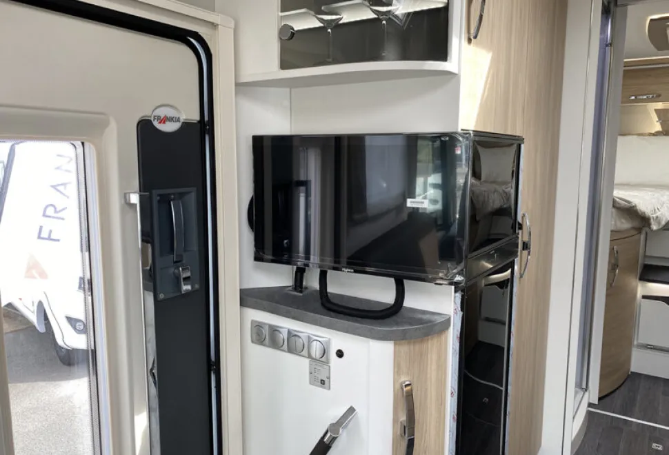 Frankia Platin I 8400 GD 2026