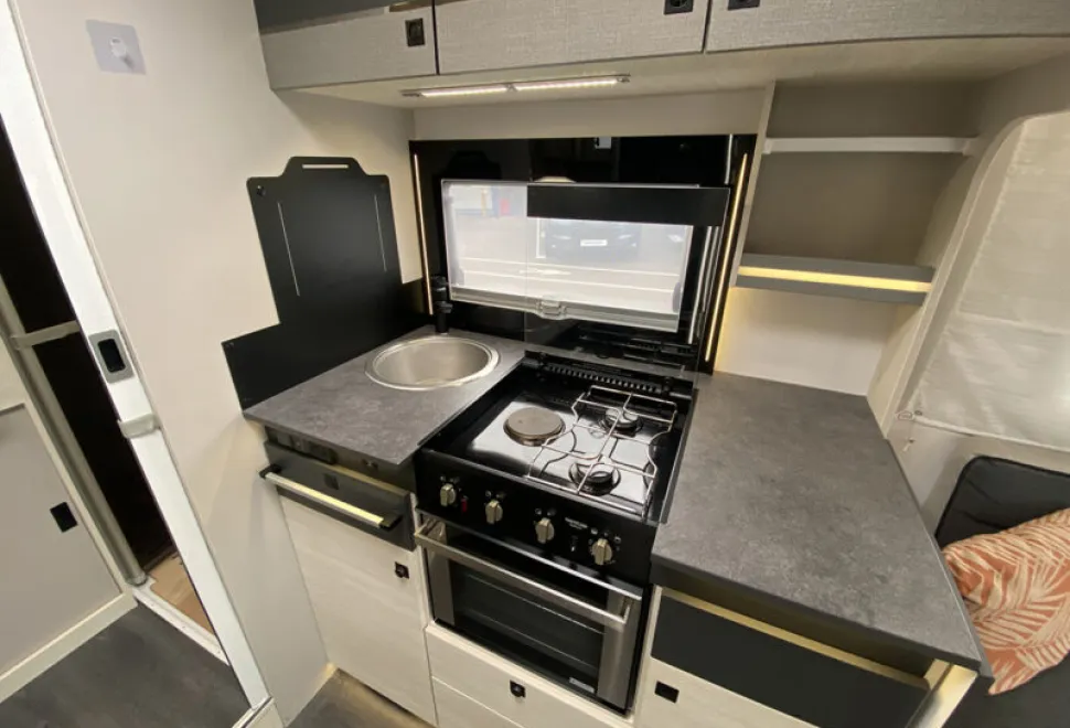 Chausson Titanium Ultimate 640 2023