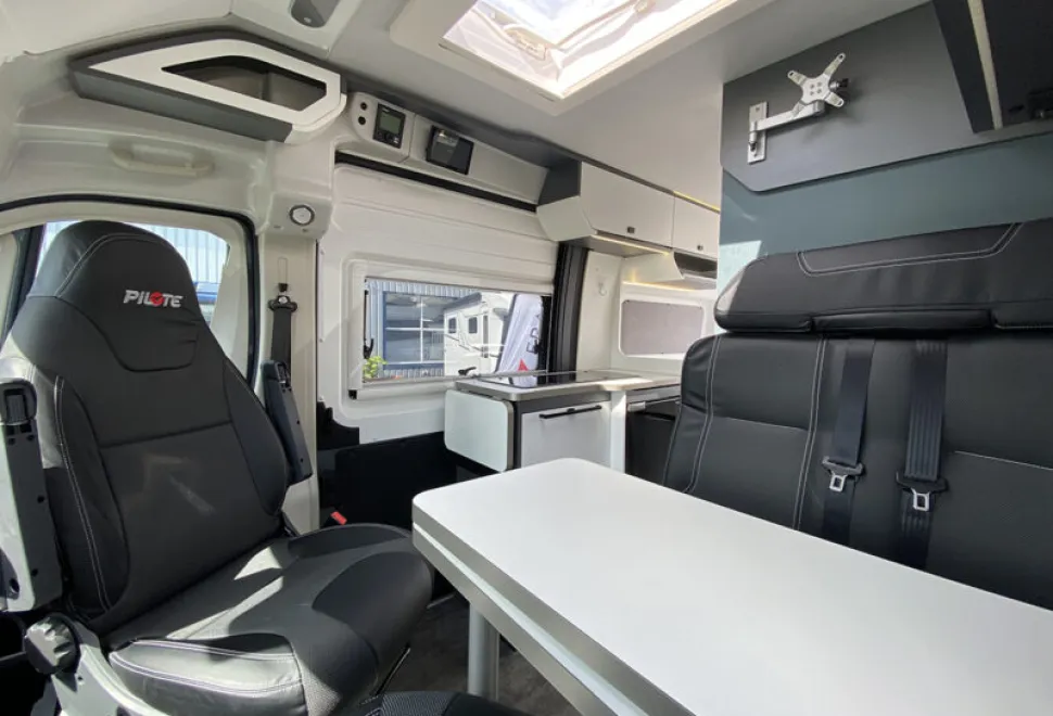 Pilote Premium V540G 2023