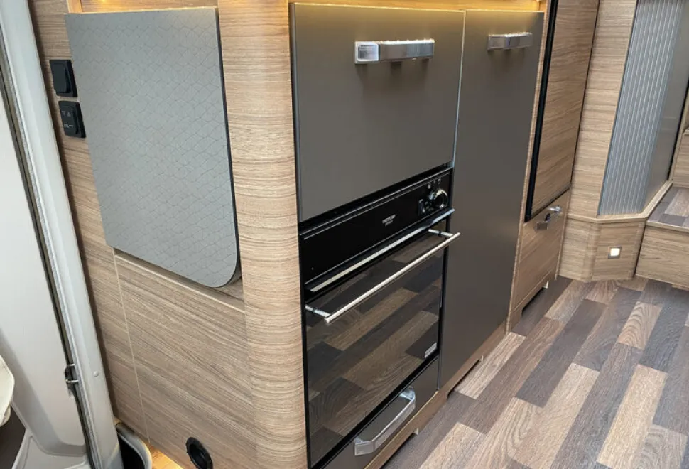 Weinsberg CaraCompact Edition 600 MEG [PEPPER] 2023