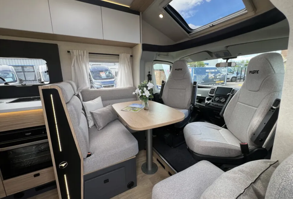 Pilote Expression P690 GJ 2026