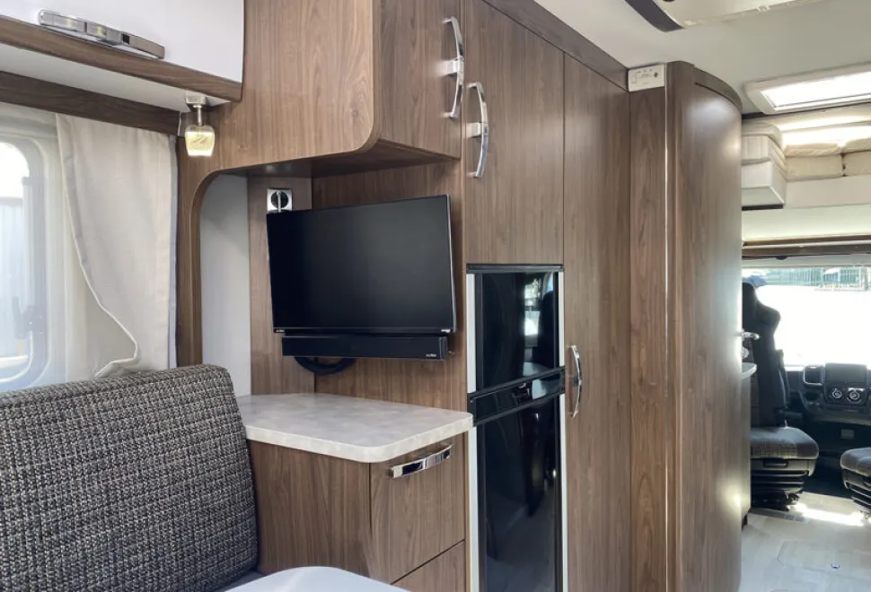 Frankia F-Line I 740 Plus 2023
