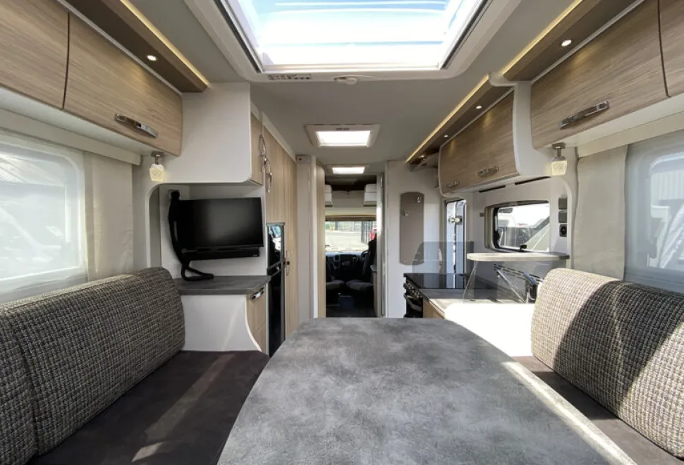 Frankia F-Line I 740 Plus 2024