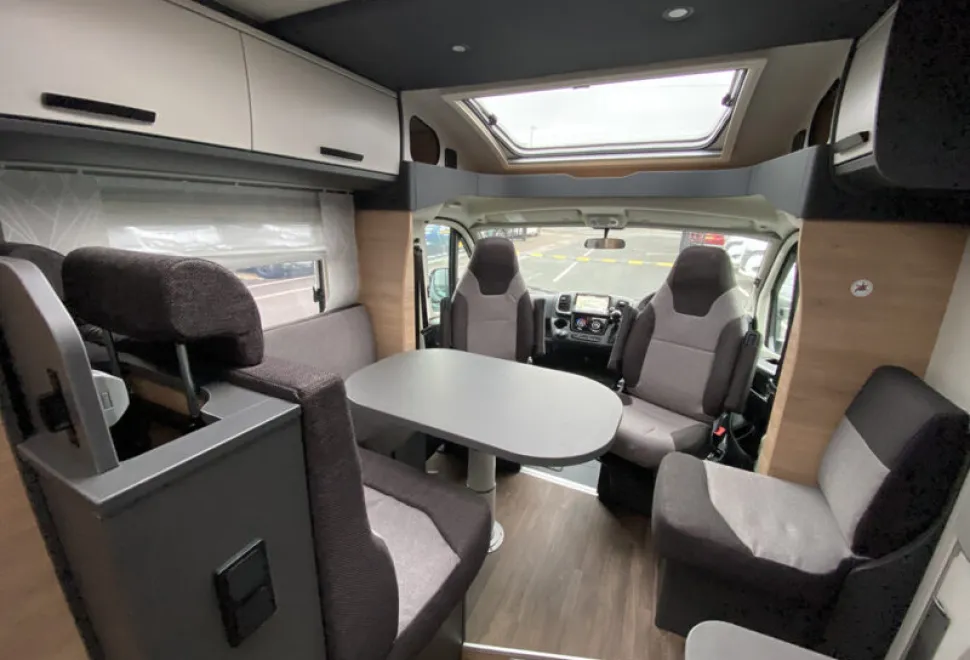 Knaus Live Ti Platinum Selection 650 MEG 2026