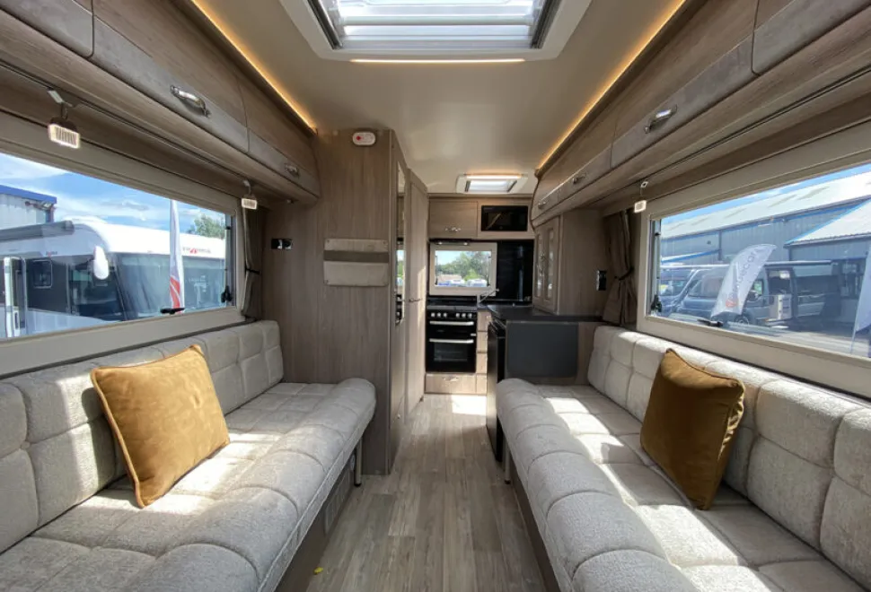 Auto-Sleepers Broadway EK TB LP  2026