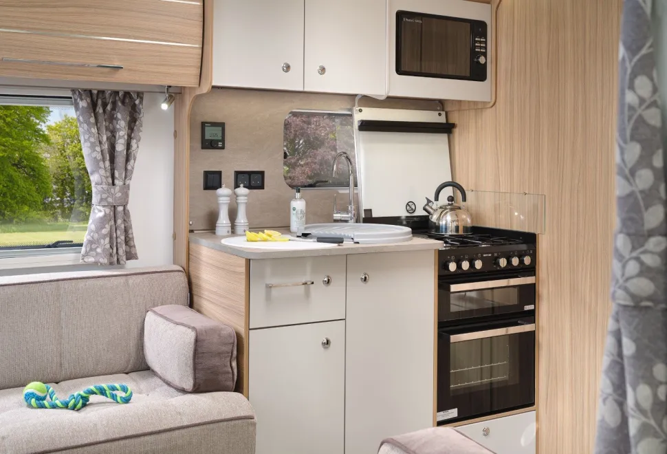 Bailey  Pegasus Grande GT75 Portofino 