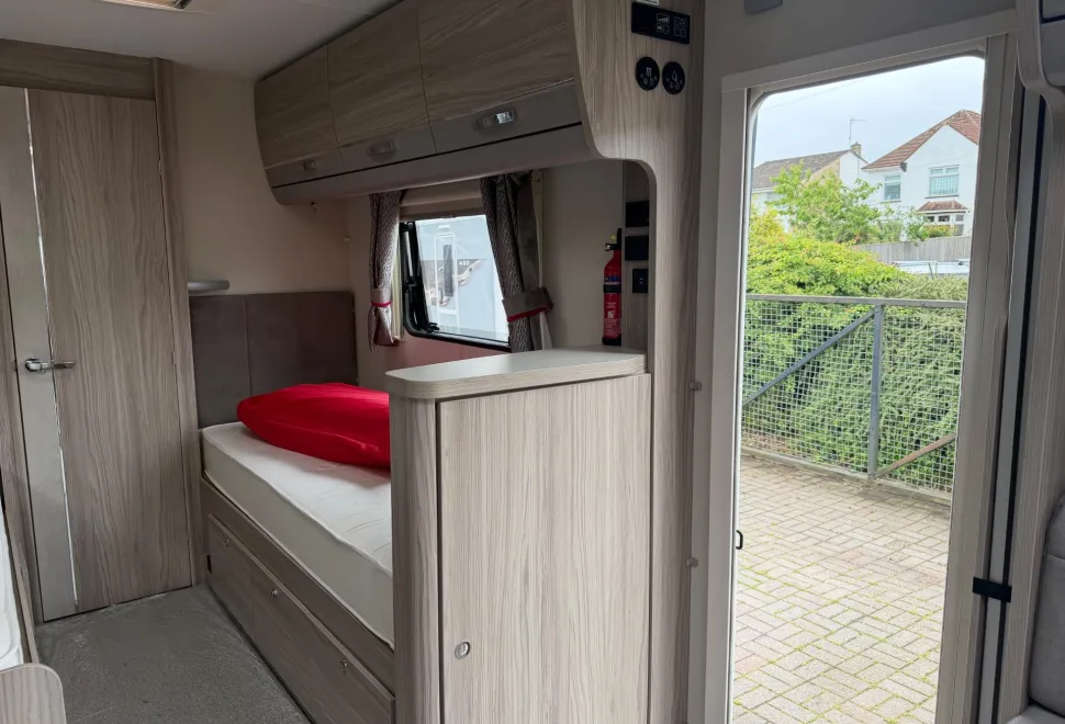 Elddis  Majestic 2022