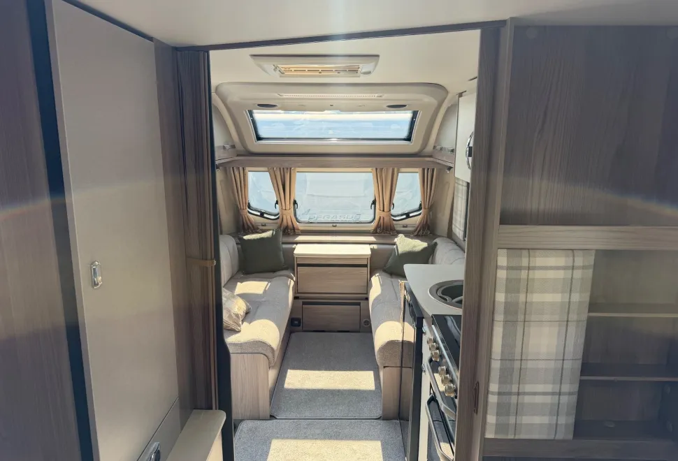 Swift  Challenger SE 2023