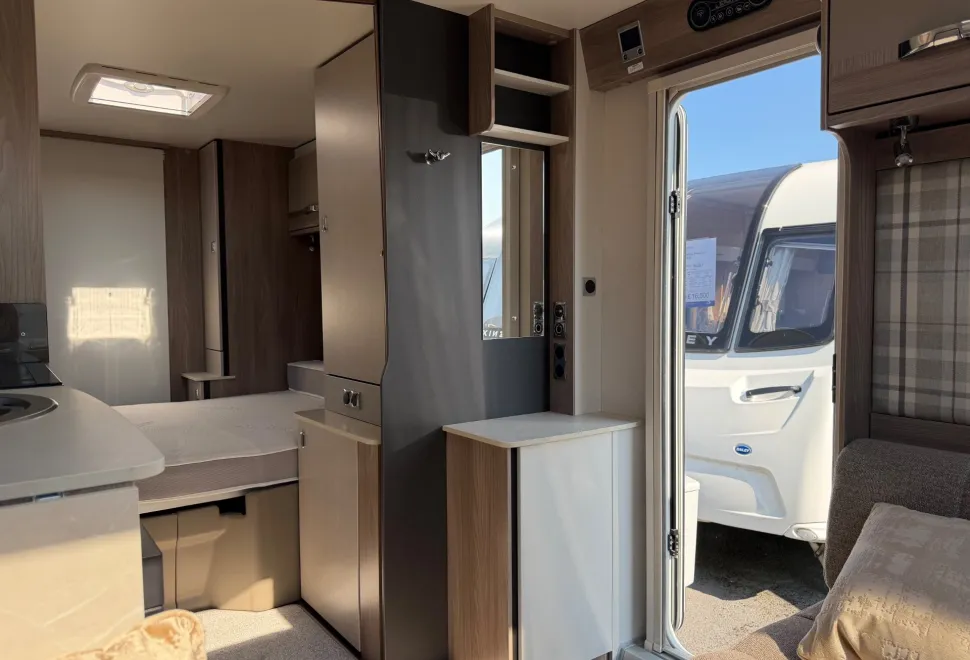 Swift  Challenger SE 2023