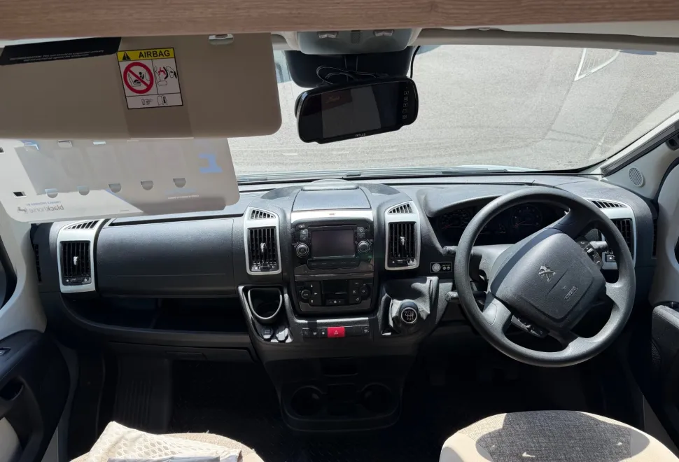 Elddis  Majestic 2018