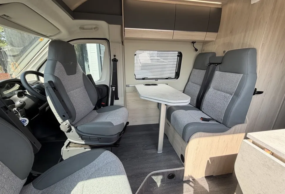 Auto-Trail Expedition 68 XL Flex 2026