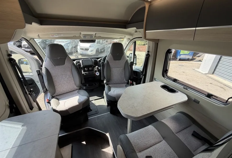 Auto-Trail Expedition 68 XL Flex 2026