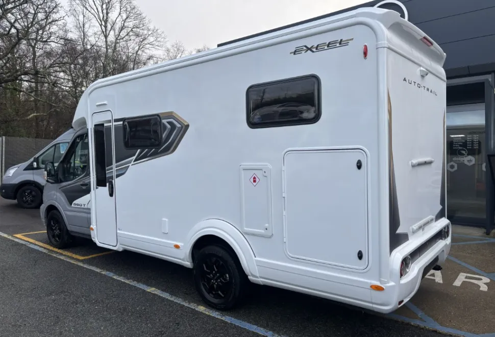 Auto-Trail Excel 690T 2026