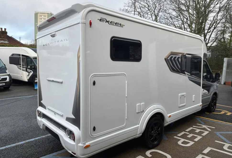 Auto-Trail Excel 690T 2026