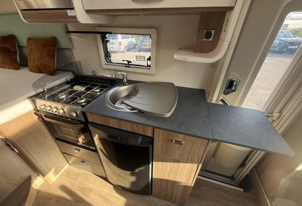 Swift Select Compact 205 2022
