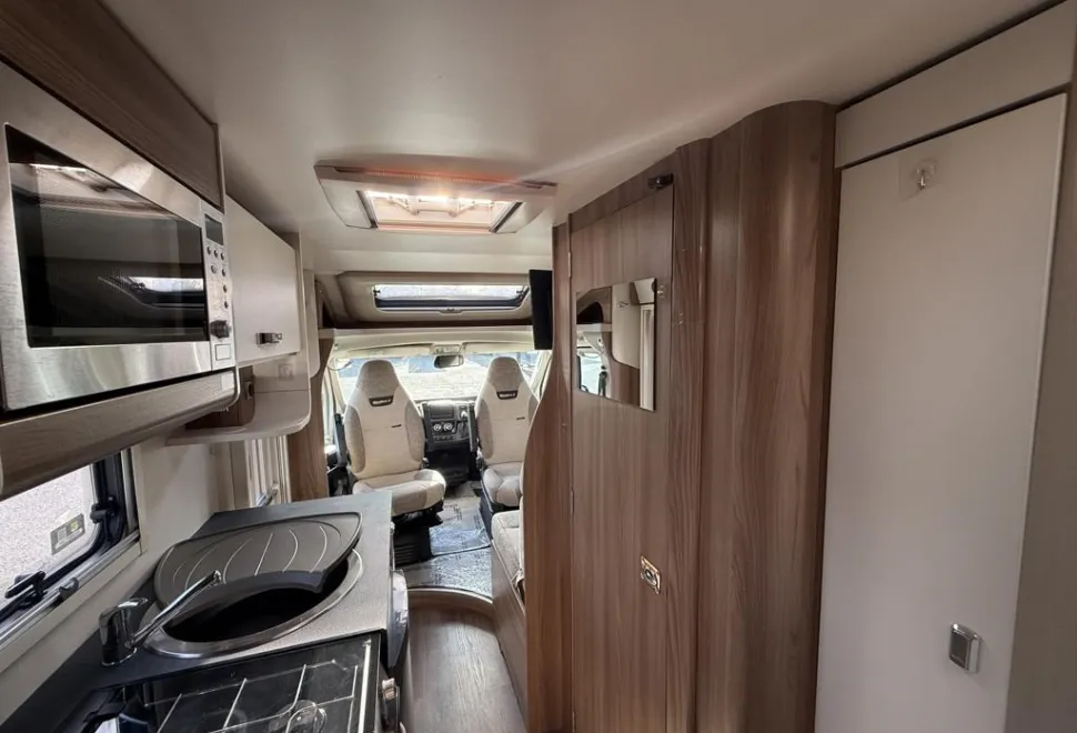 Swift Select Compact 205 2022