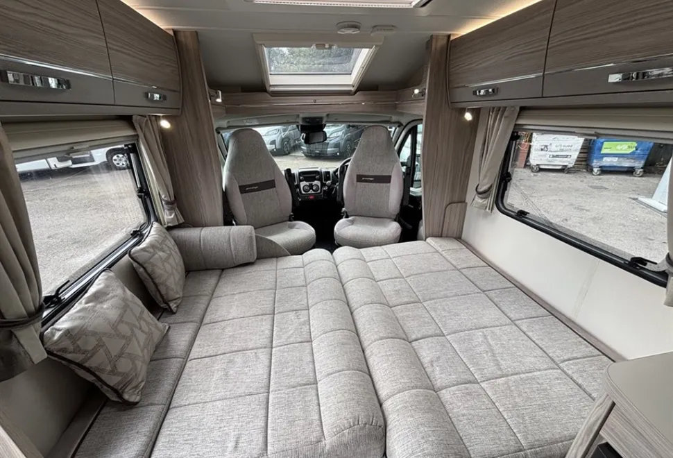 Elddis Prestige 105 2021
